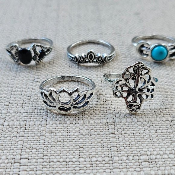 Women Rings Set of 5 rings Fashion Jewelry Silver Tone Rings Size 6.5 - Picture 3 of 10